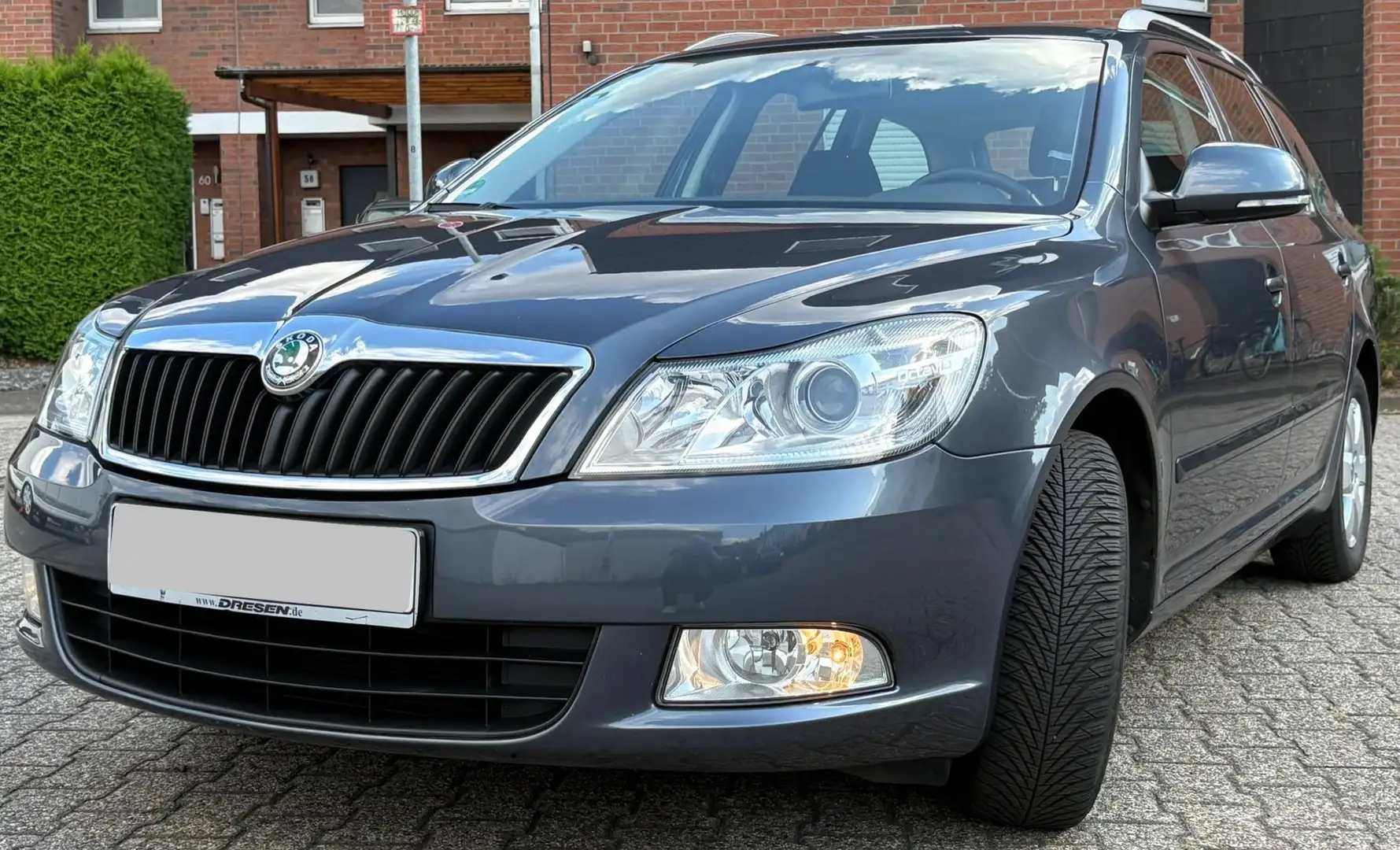 Skoda Octavia Octavia Combi 1.4 TSI DSGAmbiente Grau - 2
