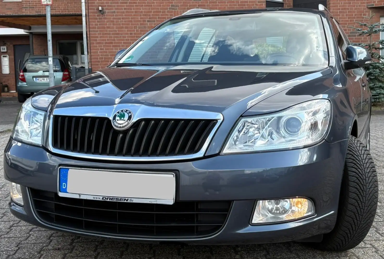 Skoda Octavia Octavia Combi 1.4 TSI DSGAmbiente Grau - 1