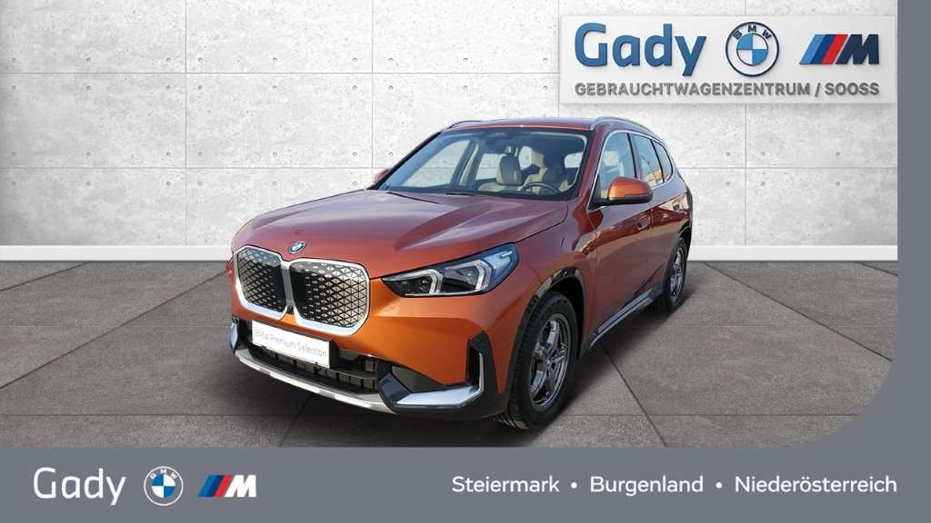 BMW iX1