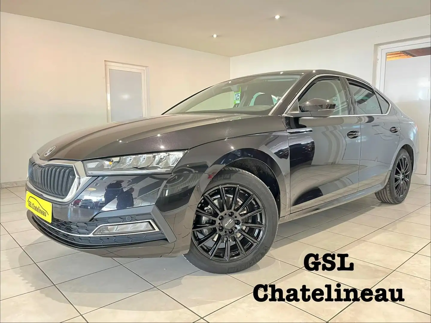 Skoda Octavia 1.0TSI 110cv 2022 Navi/Cruise/Carplay/Caméra Zwart - 1