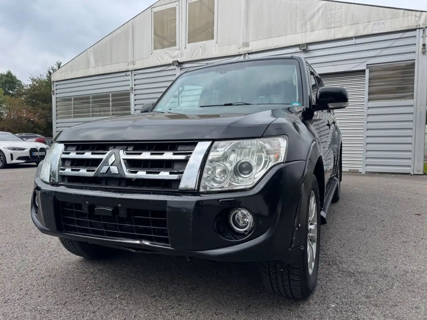 Mitsubishi Pajero 3.2 DI-D Instyle *Euro5*Automatik* Schwarz - 2