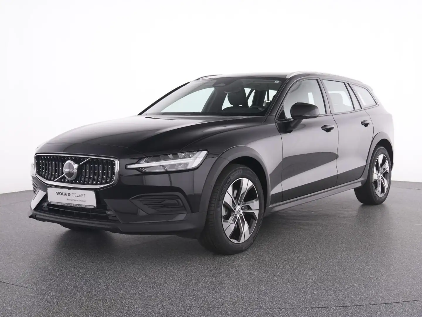 Volvo V60 Cross Country B4 AWD  PLUS MET+SKP+PAP+LM+ Schwarz - 2
