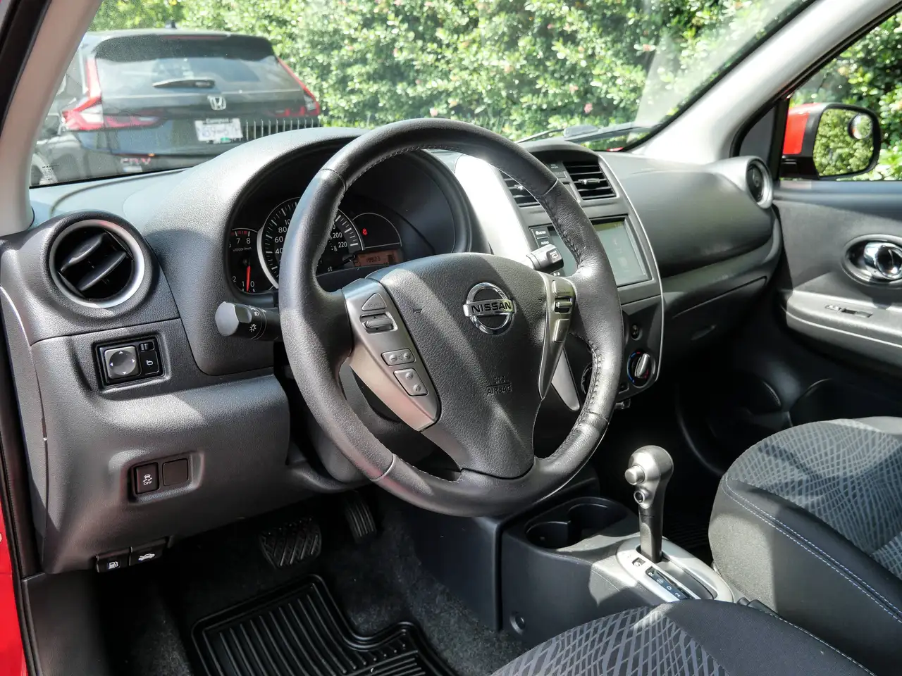 Nissan Micra photo Nissan Micra