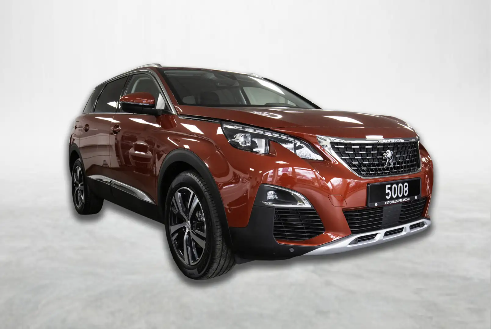 Peugeot 5008 Allure 1.2 PureTech 130 EAT8 Rot - 2