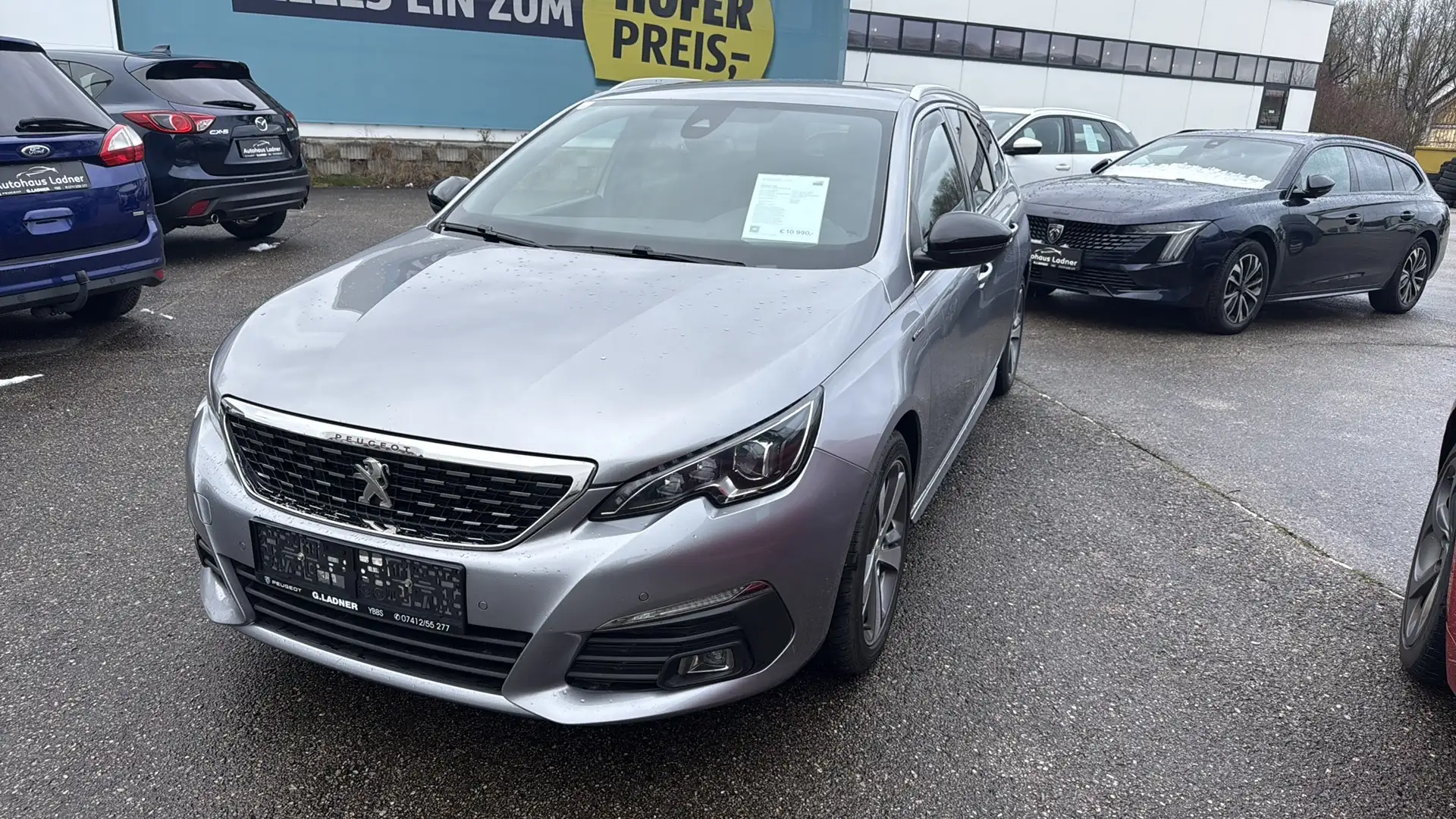 Peugeot 308 SW GT Line 1,2 PureTech 130PS EAT8 Grau - 1