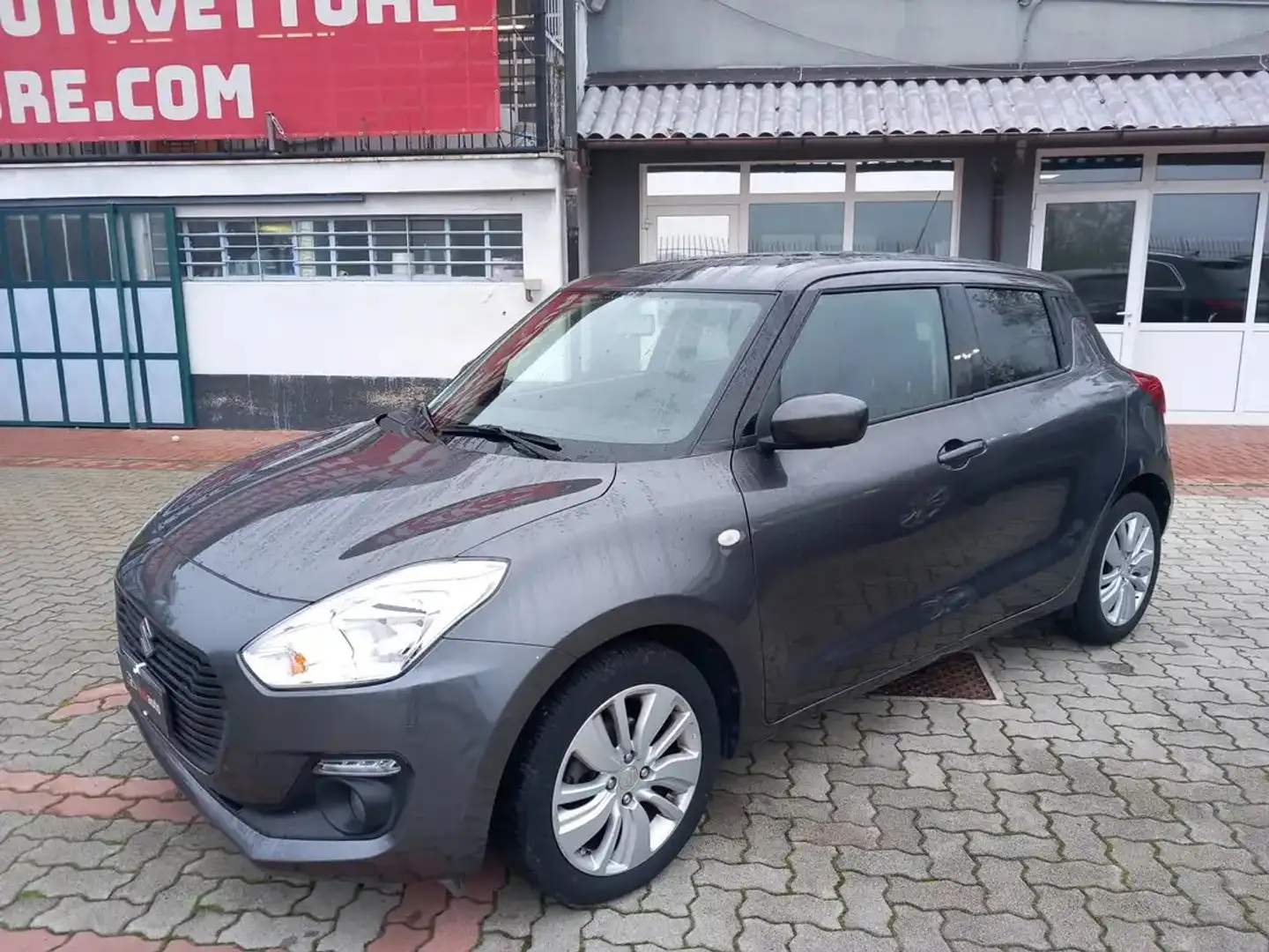 Suzuki Swift 1.2h Cool 2wd Hybrid ADATTA X NEOPATENTATI Grigio - 1