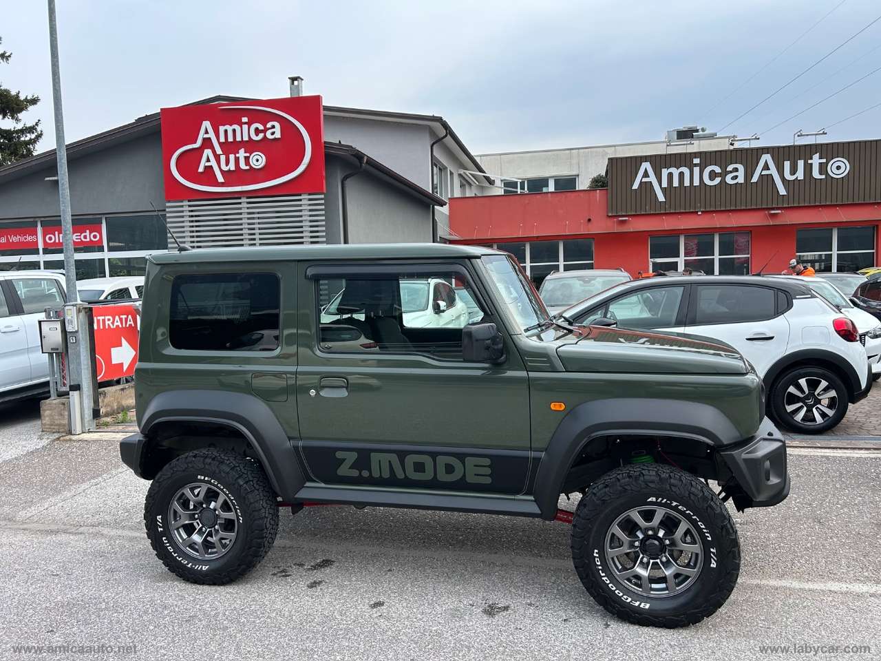 Suzuki Jimny 1.5 5MT AUTOVETTURA 4 POSTI - Z-MODE LEGGERE NOTE