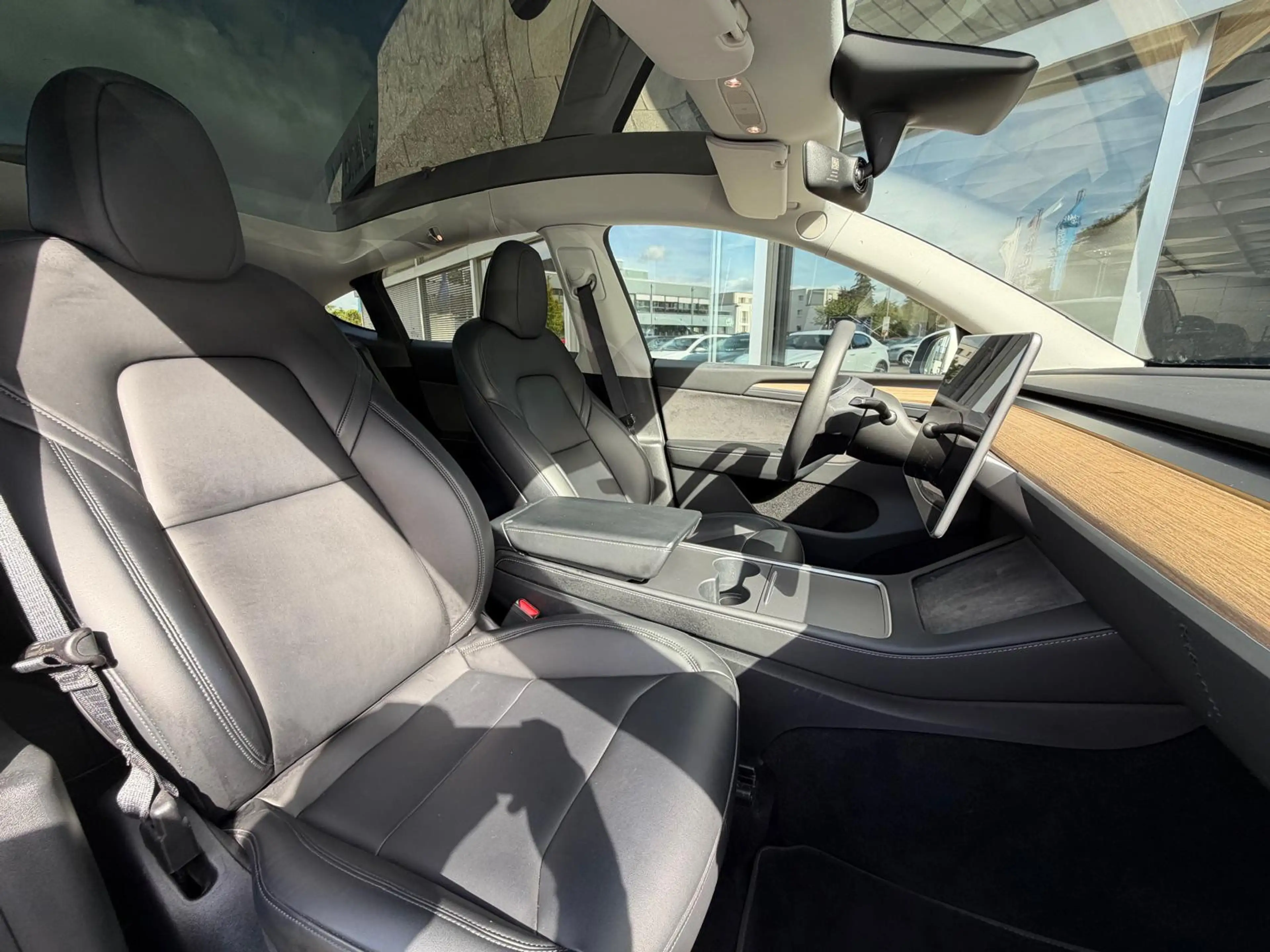 Tesla Model Y LR Dual AWD PANO+STDHZ+NAVI+LED+ACC+19+ — photo 13