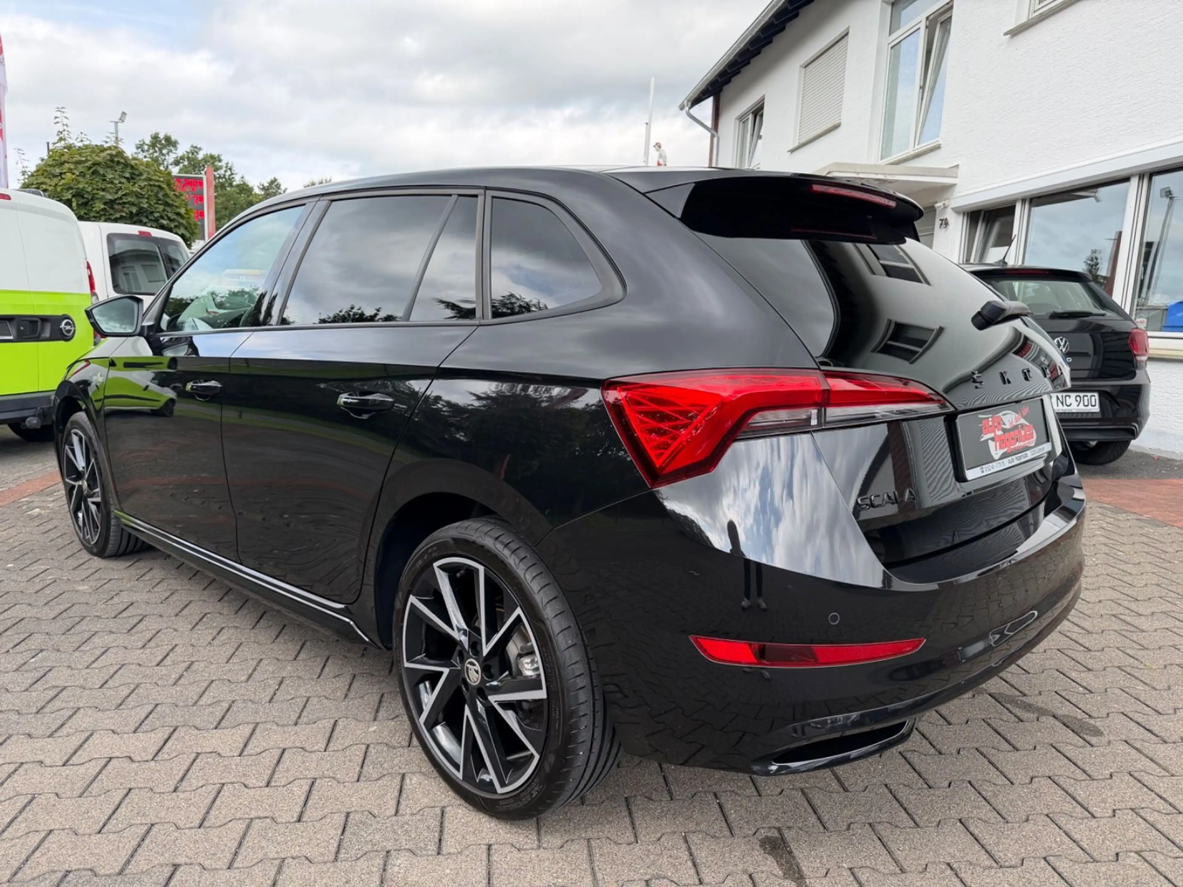 Skoda Scala Monte Carlo Pano Kamera LED CarPlay uvm. — photo 4
