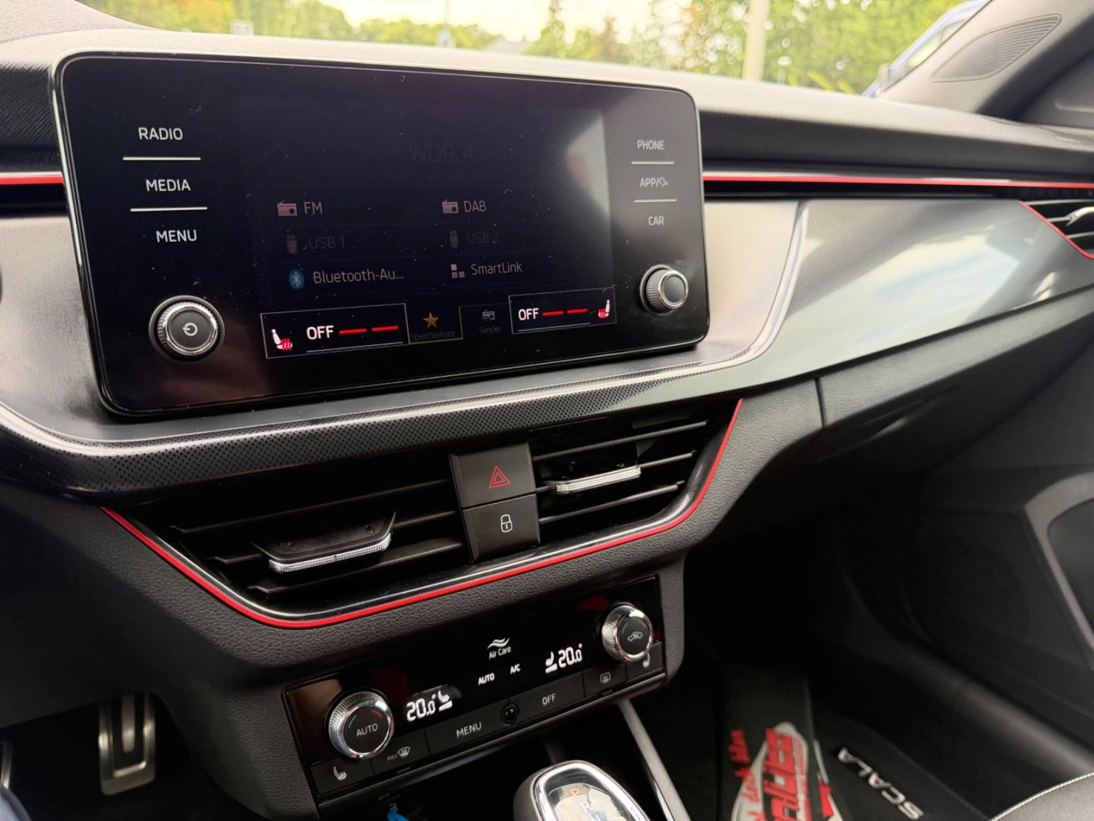 Skoda Scala Monte Carlo Pano Kamera LED CarPlay uvm. — photo 14