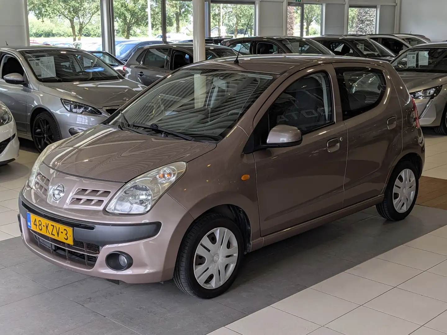 Nissan Pixo 1.0 Acenta Airco, Stuurbekrachtiging Beige - 2