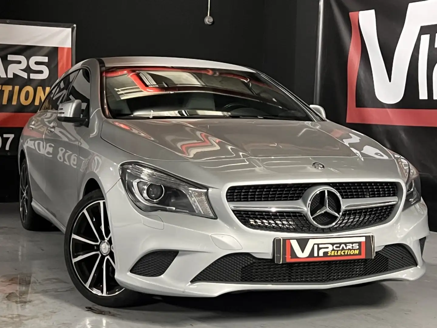 Mercedes-Benz CLA 200 Shooting Brake 200CDI 7G-DCT Grigio - 1