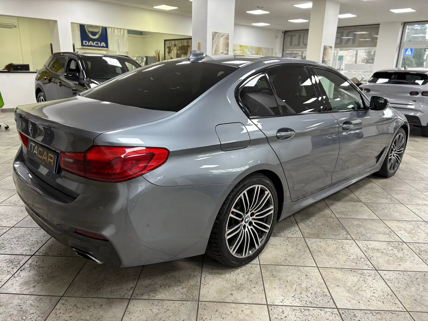 BMW 520 d G30 2019 Berlina  xdrive Msport Grau - 2