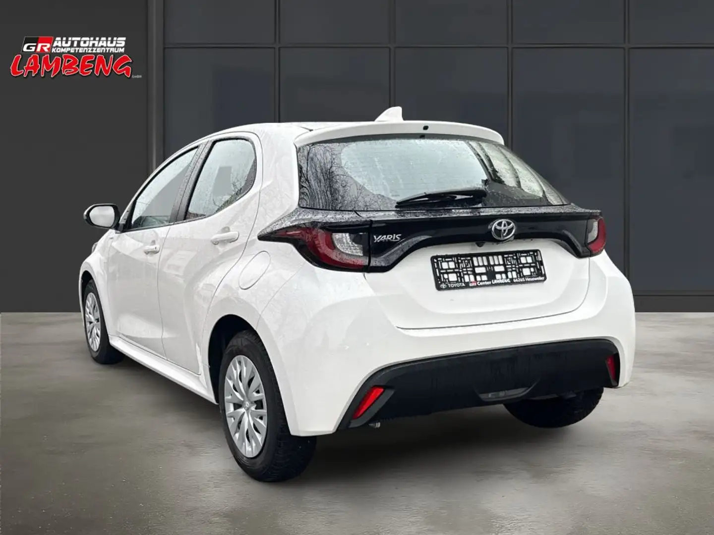 Toyota Yaris 1.0 VVT-i Comfort Weiß - 2