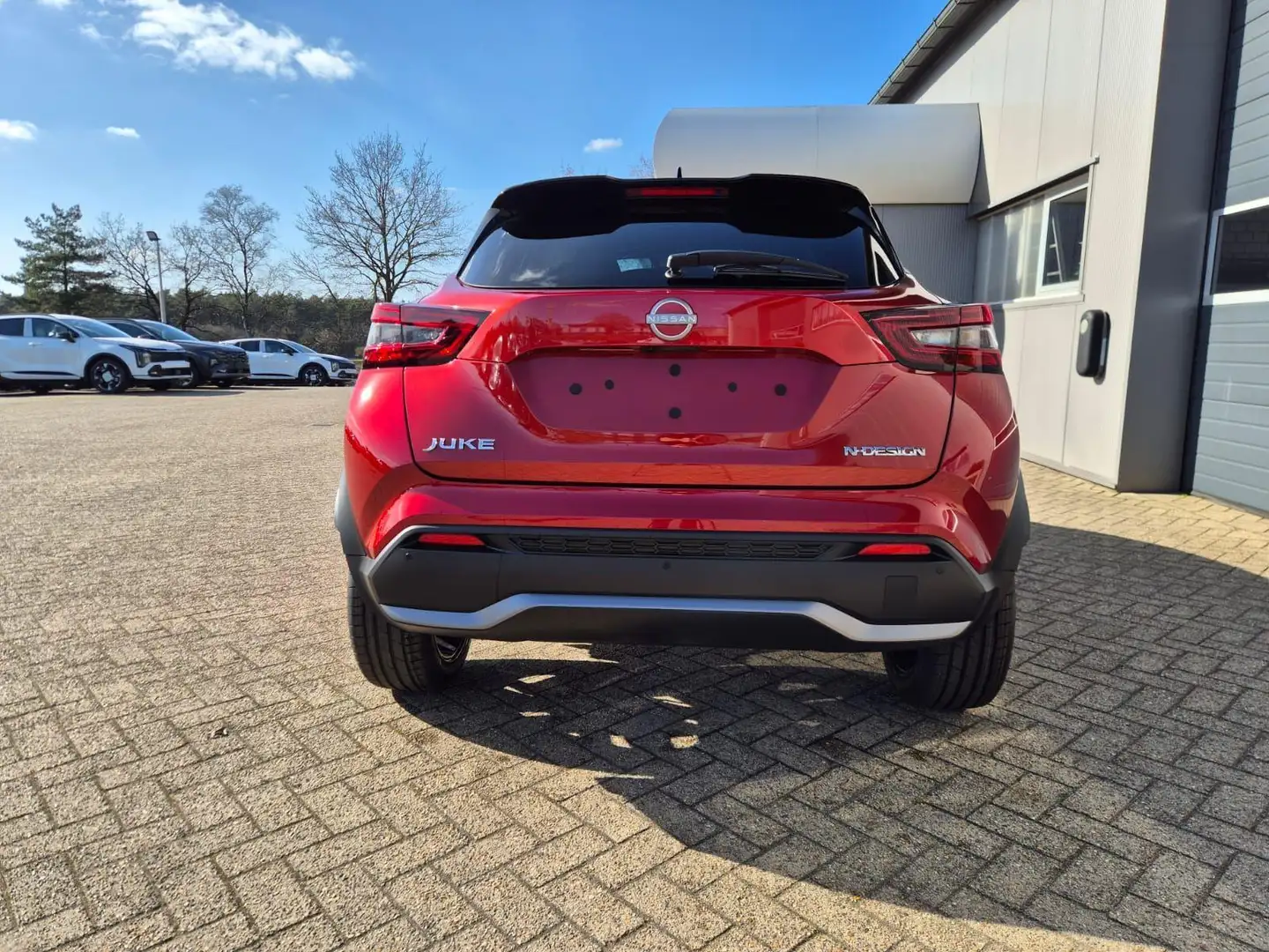Nissan Juke 1.0 DIG-T 114PS N-Design Automatik Teil-Leder K... Rot - 2