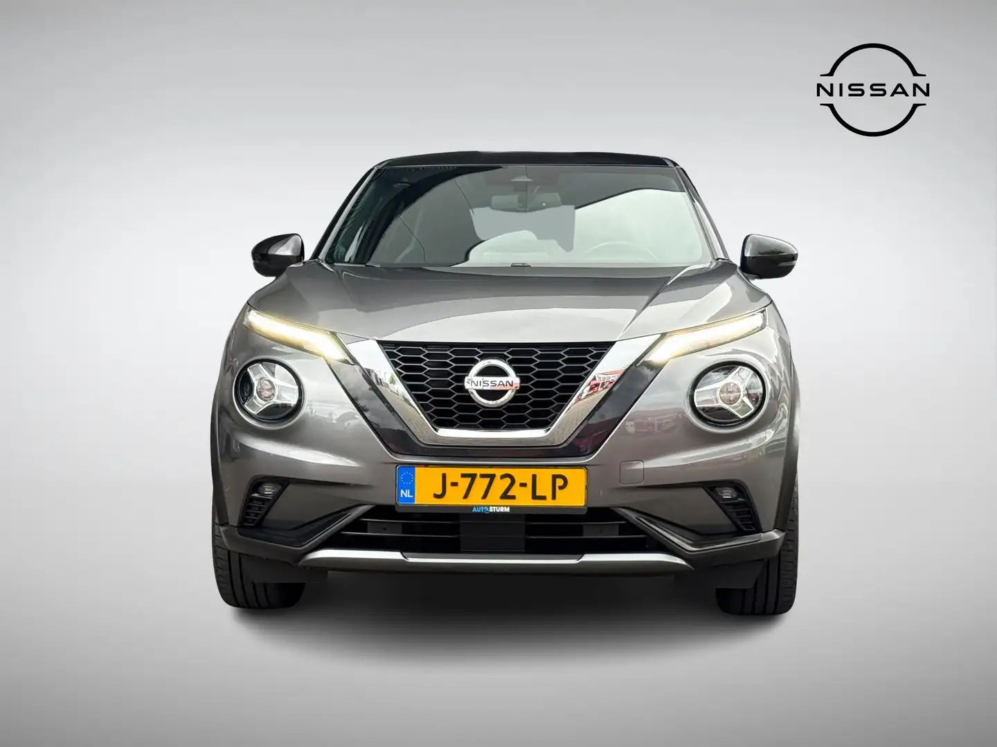 Nissan Juke 1.0 DIG-T N-Design | Navigatie | Camera | Apple Ca Grijs - 2