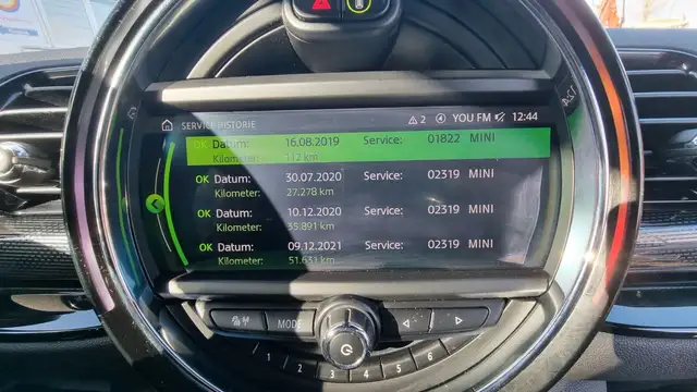 Mini Clubman view 11