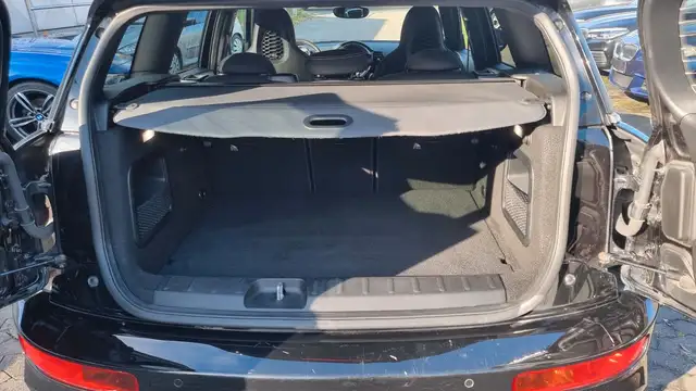 Mini Clubman view 5