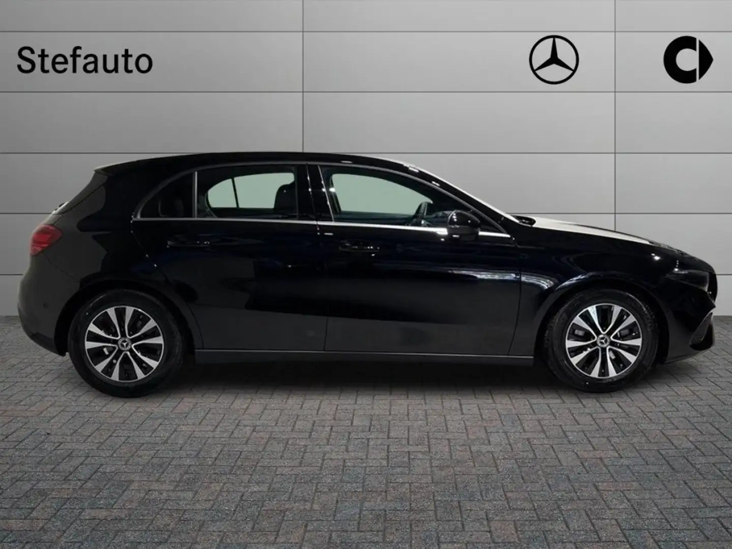 Mercedes-Benz A 180 d Automatic Advanced Nero - 2