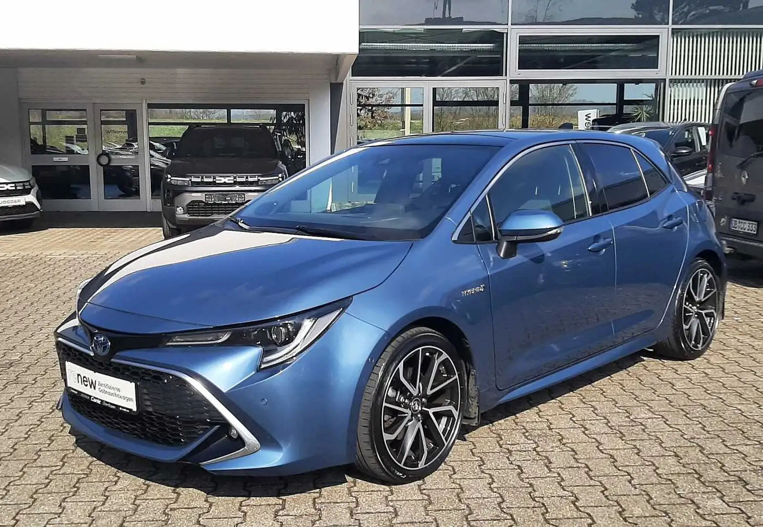 Toyota Corolla Hybrid Lounge Blauw - 1