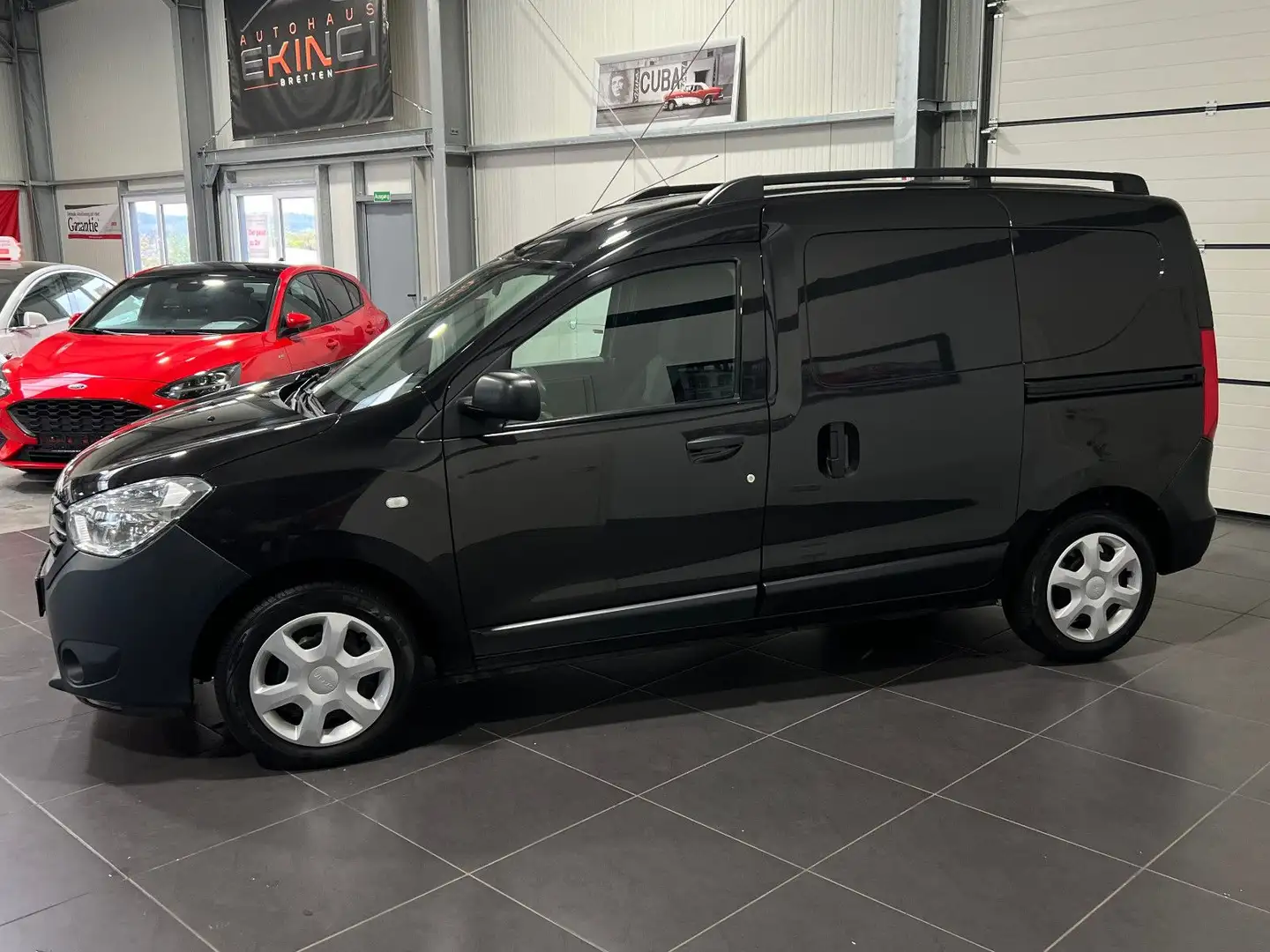Dacia Dokker 1.5d Express **Navi*Klima*PDC*SHZ** Schwarz - 2