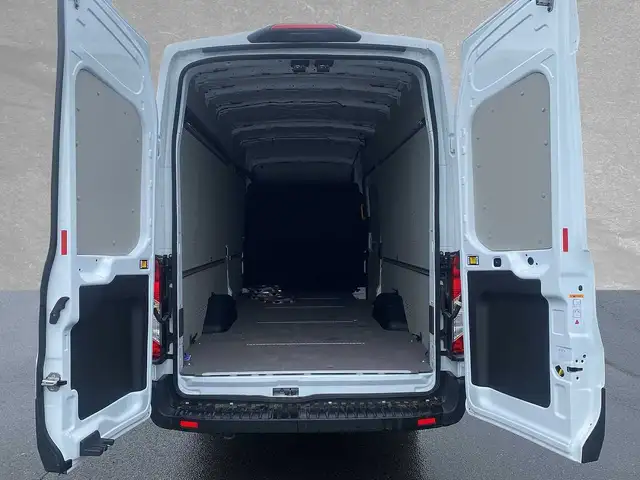 Ford Transit view 10