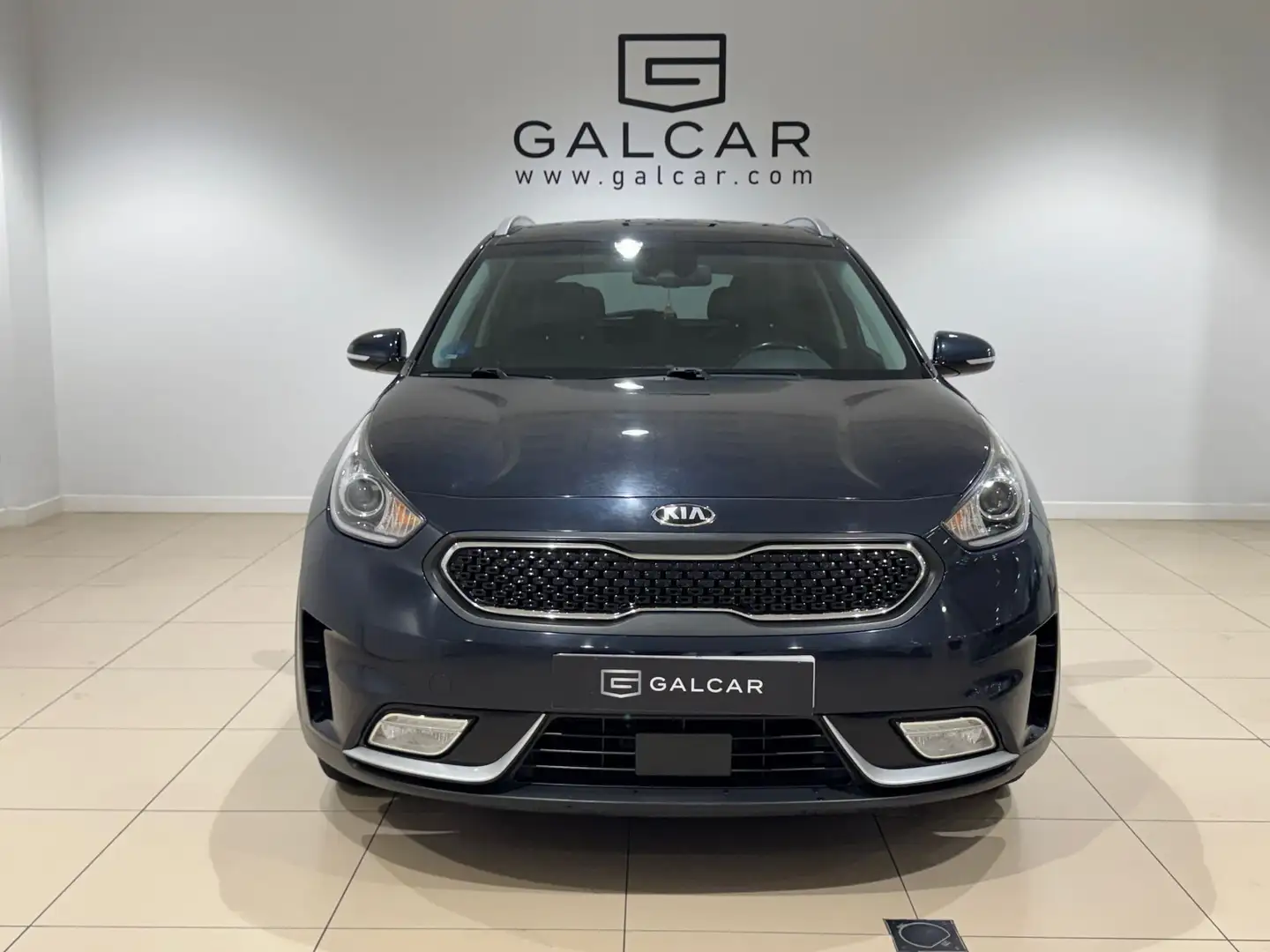 Kia Niro 1.6 HEV Emotion Gris - 2
