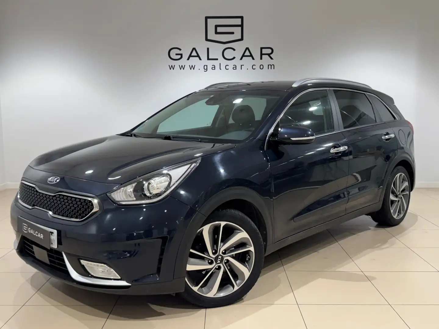 Kia Niro 1.6 HEV Emotion Gris - 1