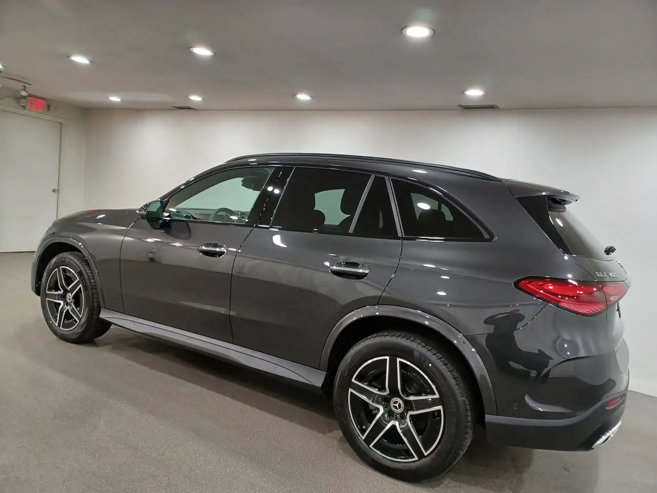 Mercedes-Benz GLC снимка Mercedes-Benz GLC