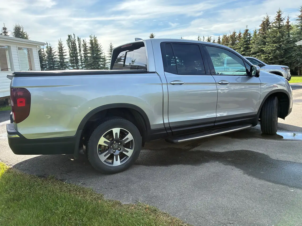 Honda Ridgeline photo Honda Ridgeline