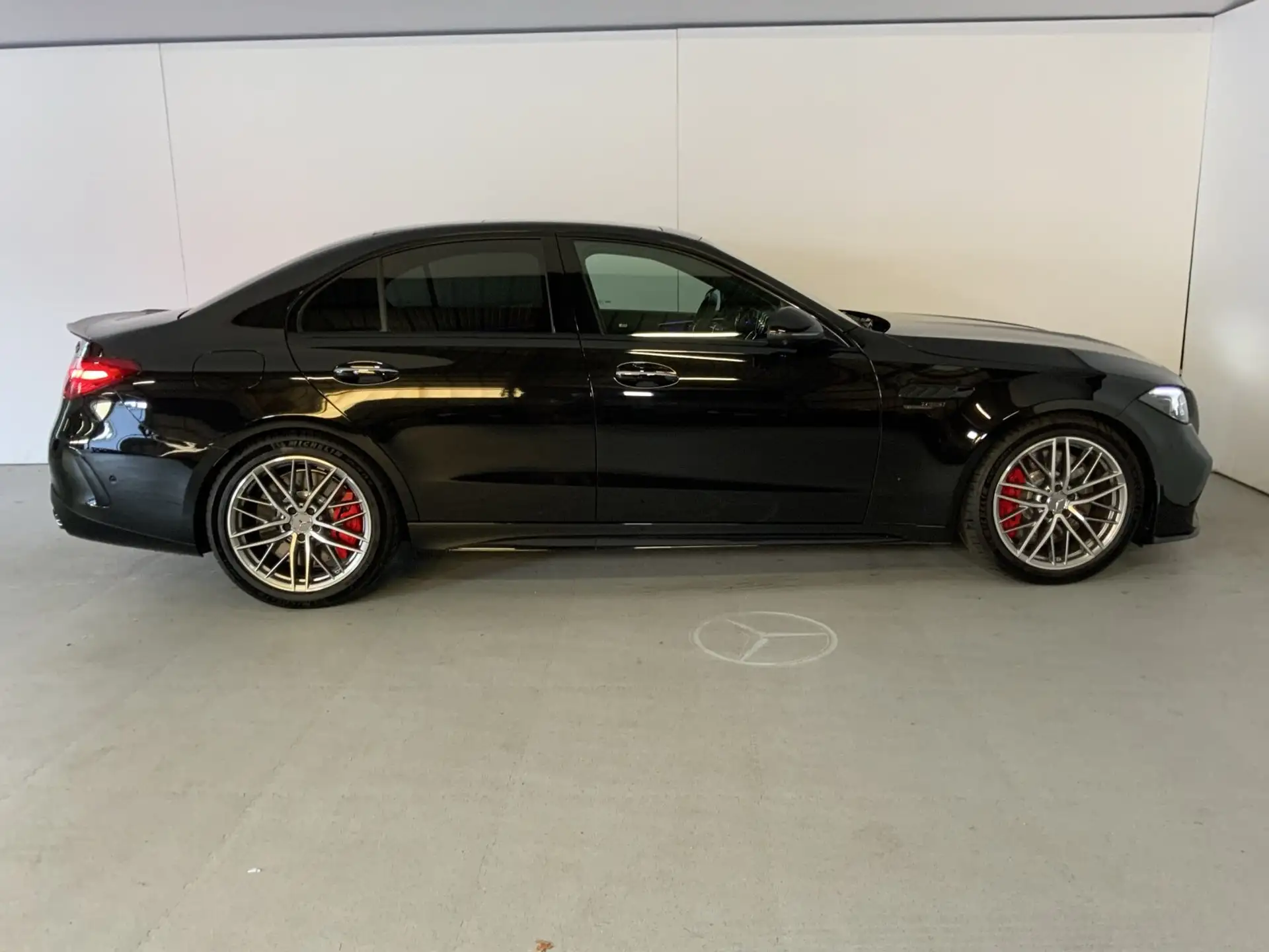 Mercedes-Benz C-Class C 63 S AMG 2024 검정 사진 4