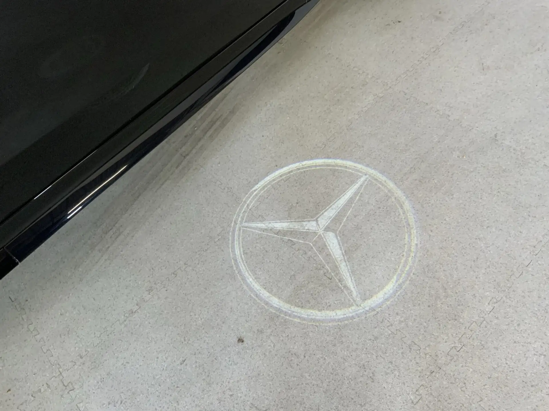 Mercedes-Benz C-Class C 63 S AMG 2024 검정 사진 8