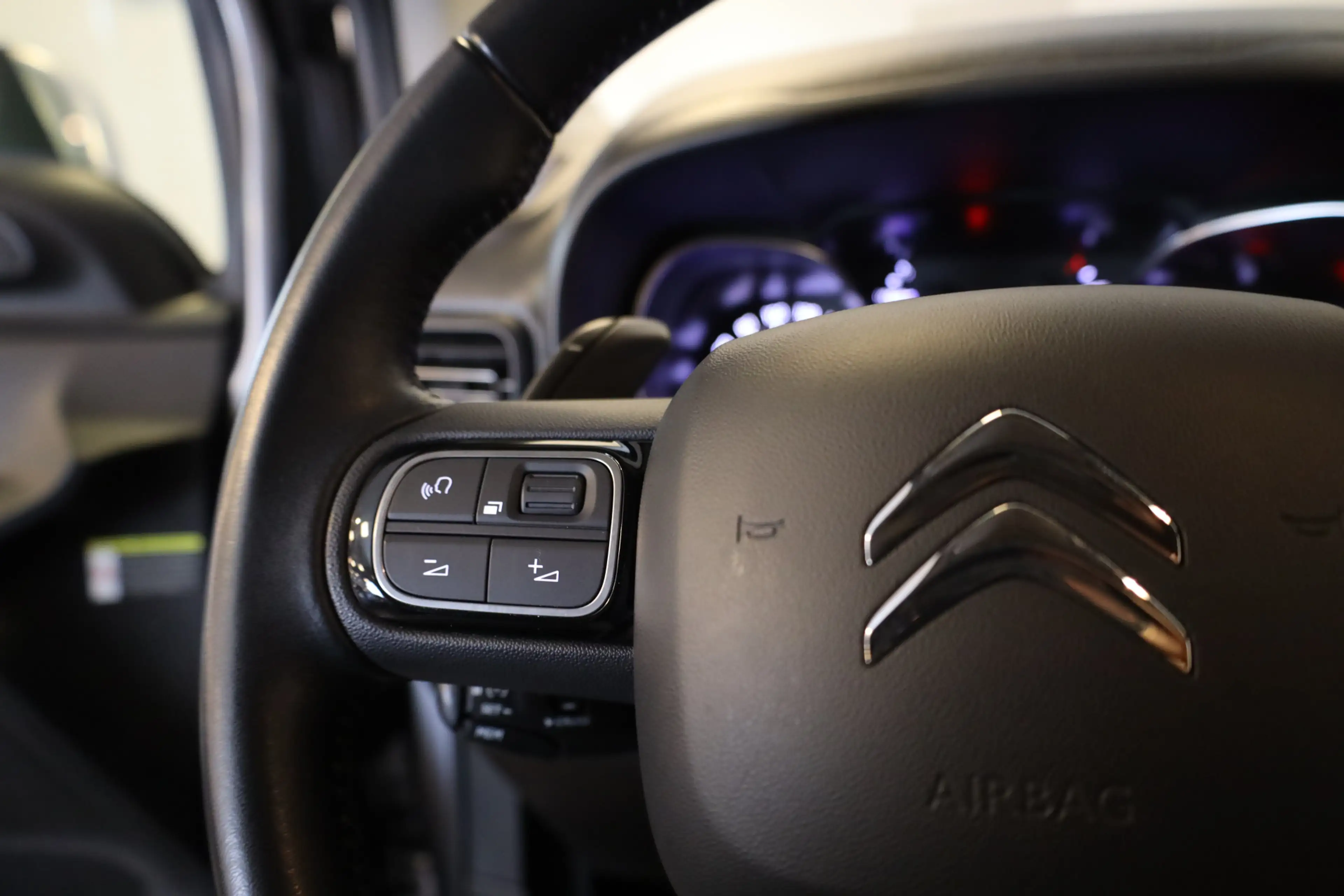 Citroen Berlingo PT 130 Shine Automaat-8 Trekhaak | Navi | Camera | — photo 22