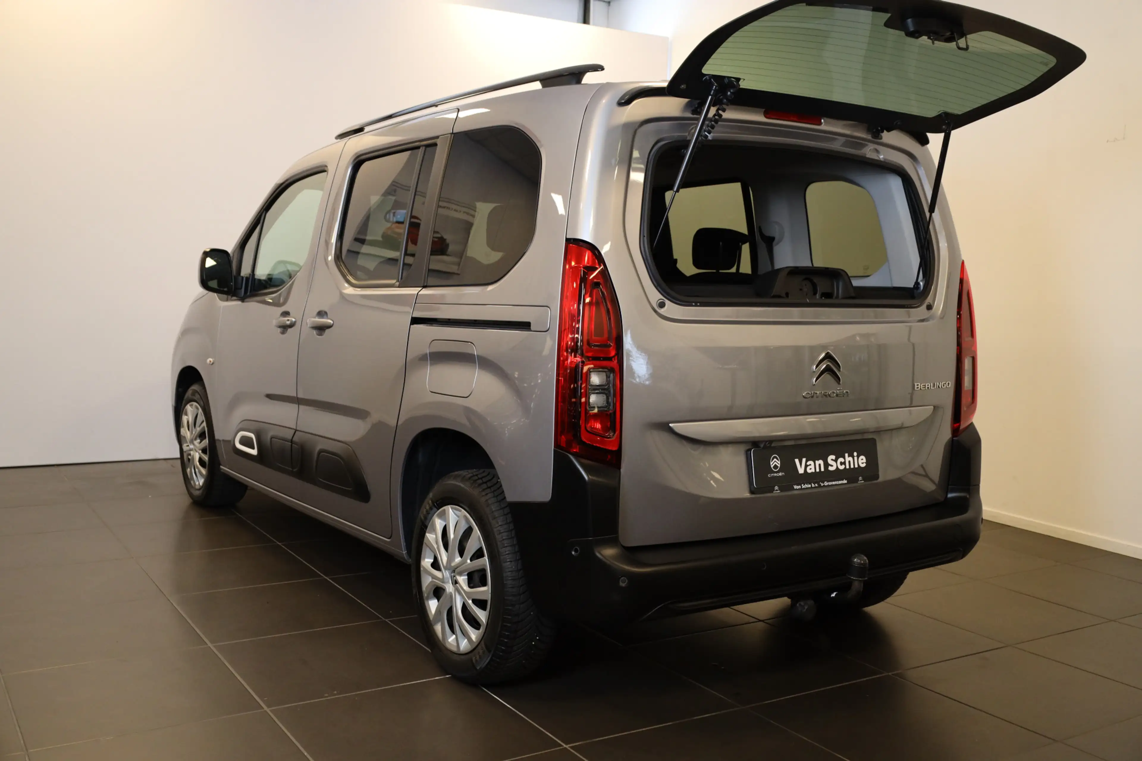 Citroen Berlingo PT 130 Shine Automaat-8 Trekhaak | Navi | Camera | — photo 3