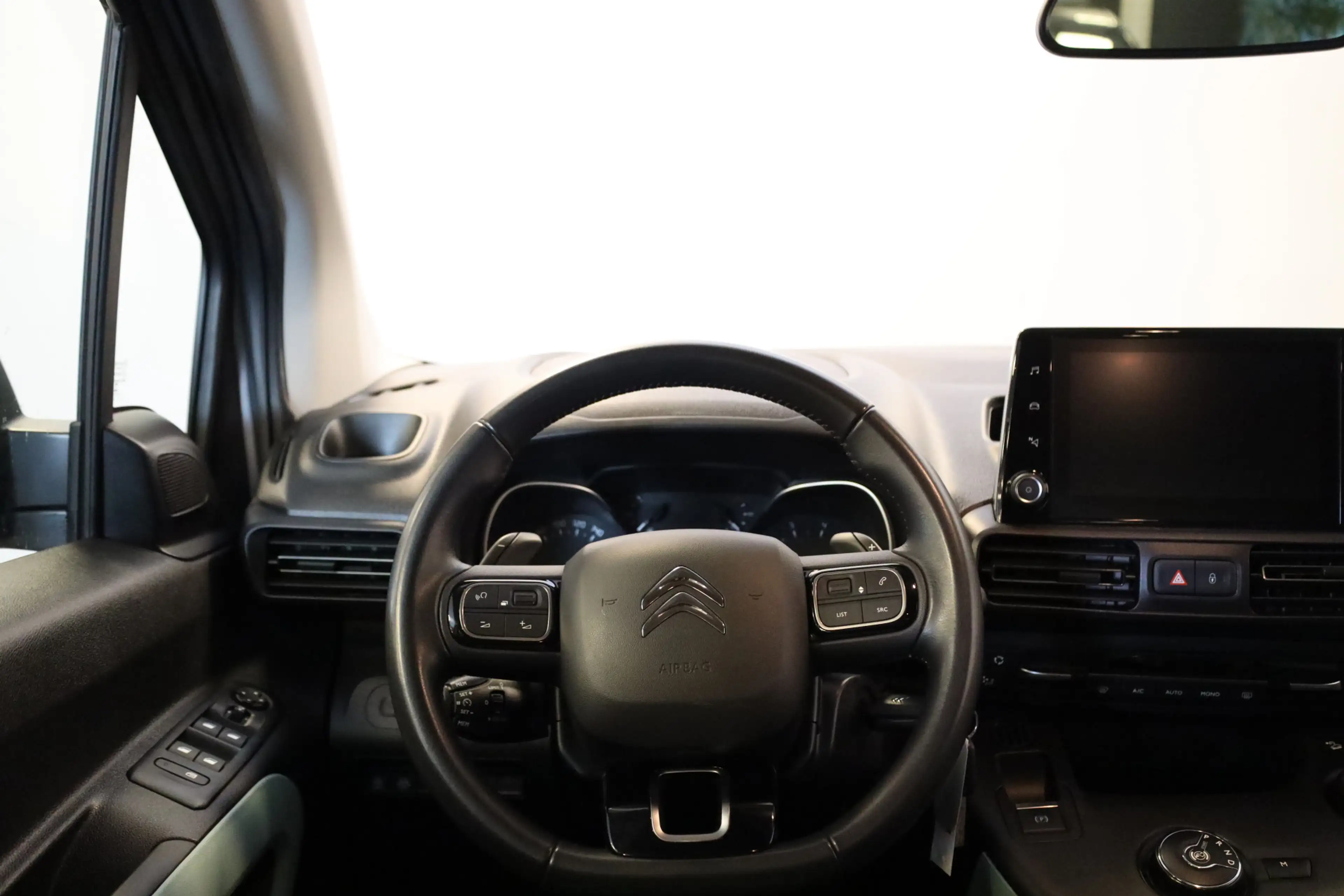 Citroen Berlingo PT 130 Shine Automaat-8 Trekhaak | Navi | Camera | — photo 15