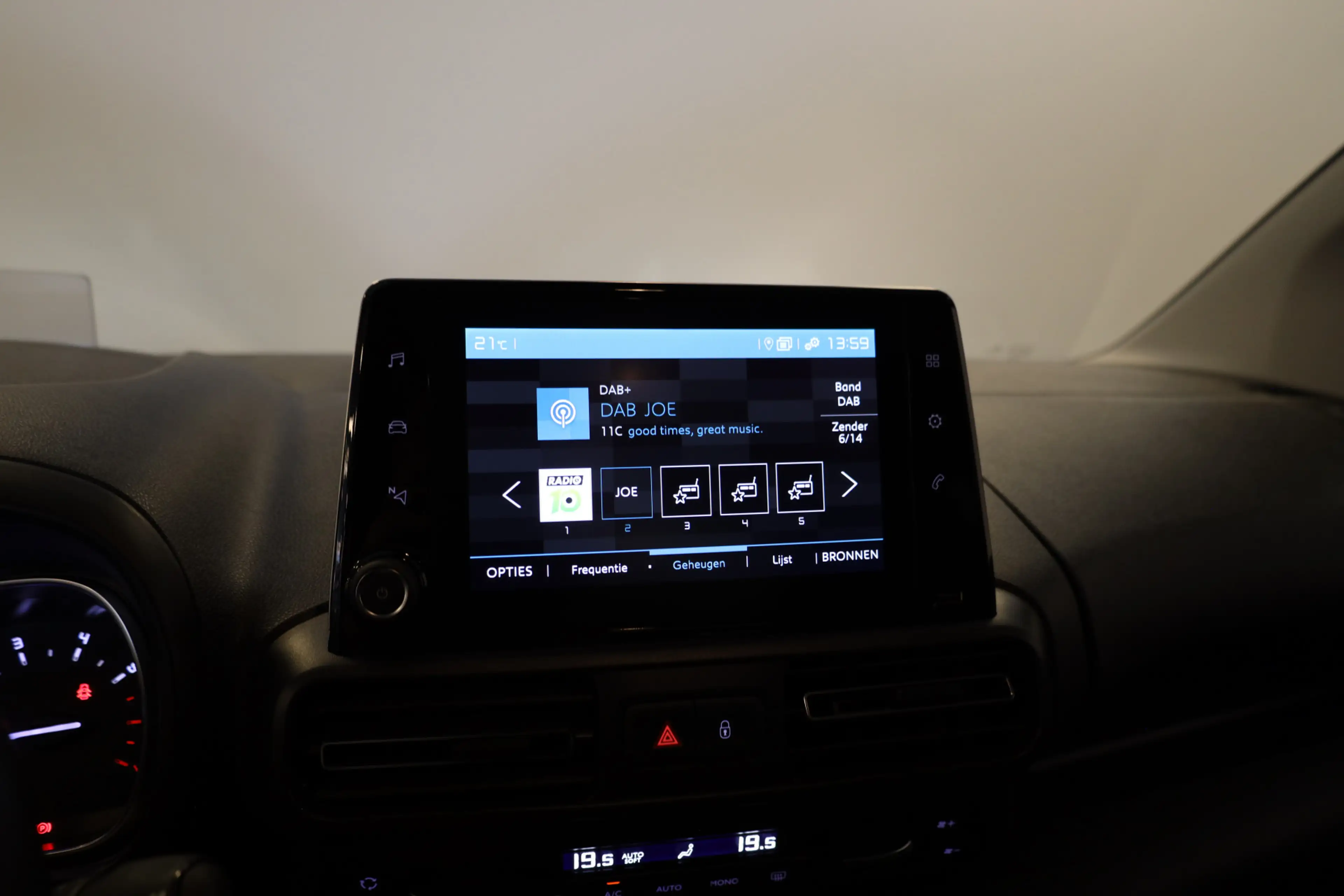 Citroen Berlingo PT 130 Shine Automaat-8 Trekhaak | Navi | Camera | — photo 10