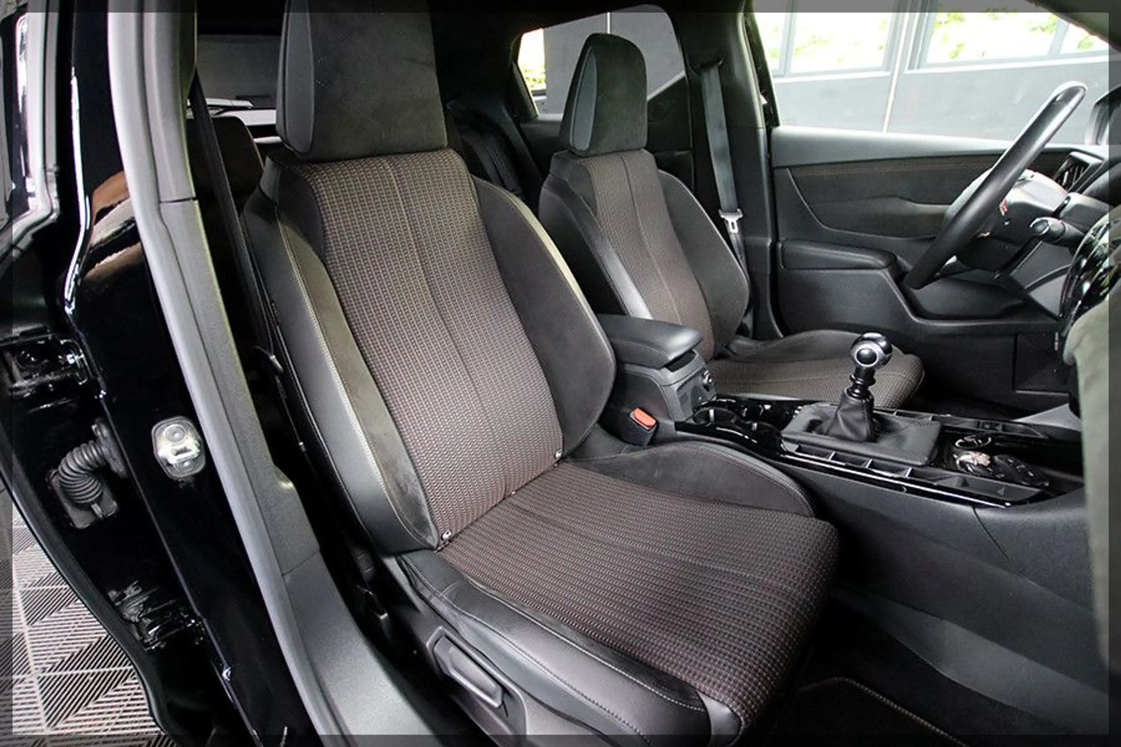 DS Automobiles DS 3 DS 3 Crossback Performance Line ANDROID — photo 14