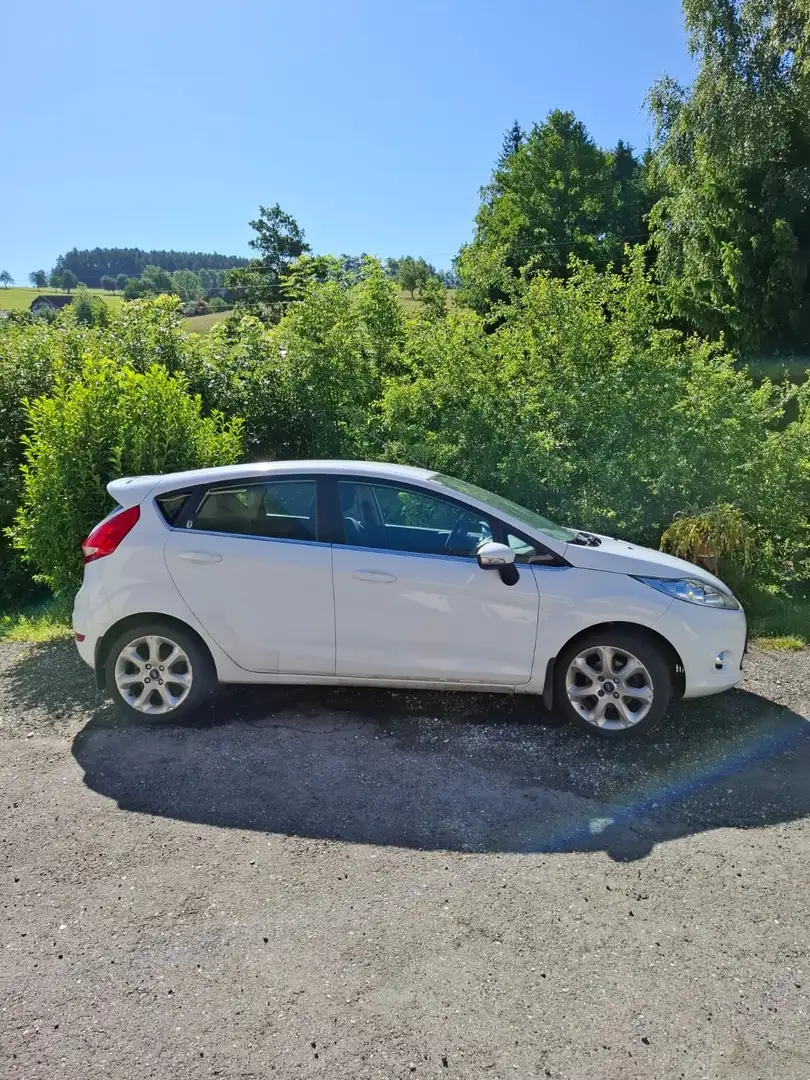 Ford Fiesta Ghia 1,25 - 1