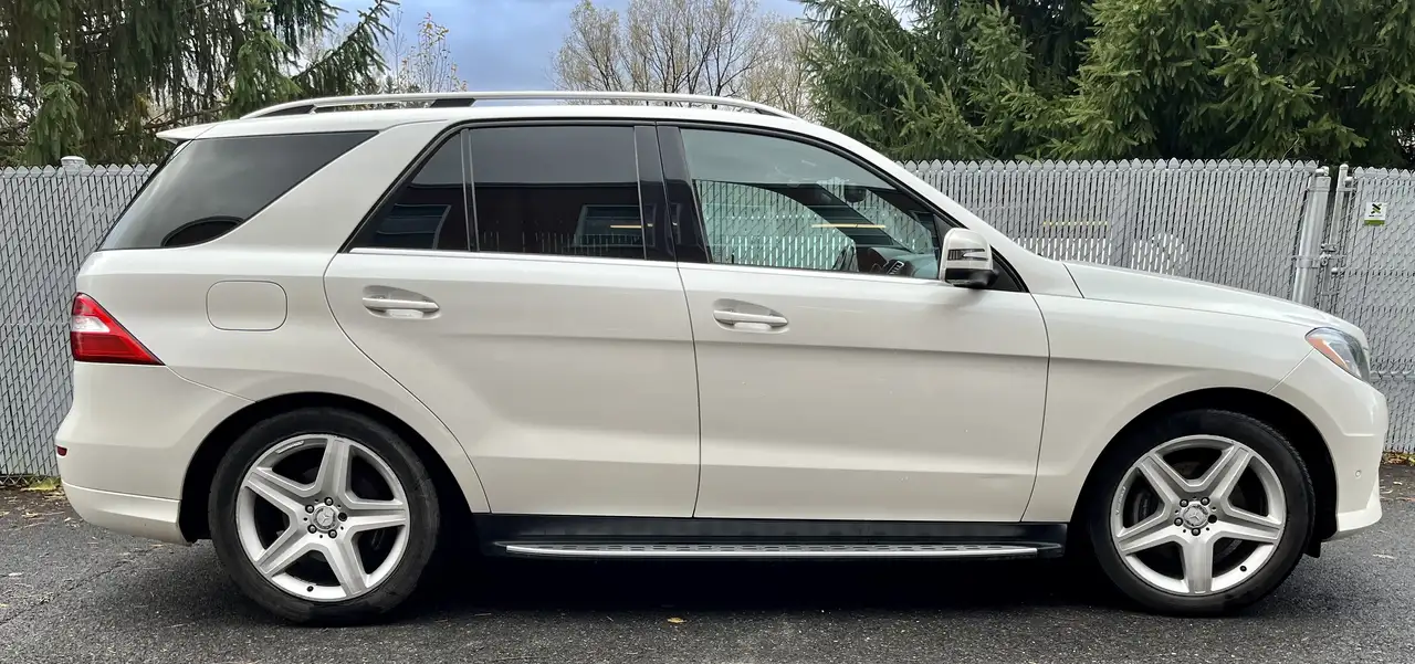 Mercedes-Benz M-Class снимка Mercedes-Benz M-Class