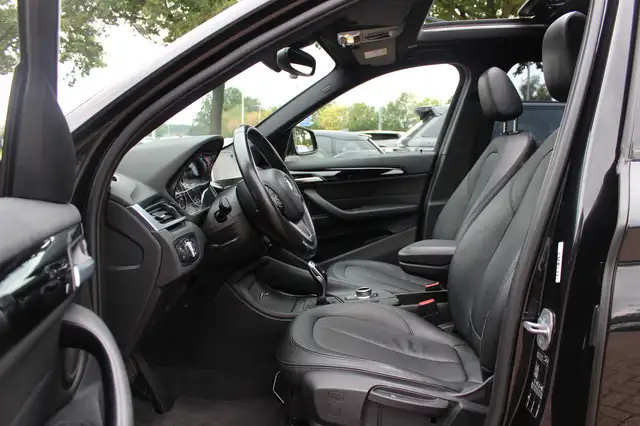BMW X1 view 10