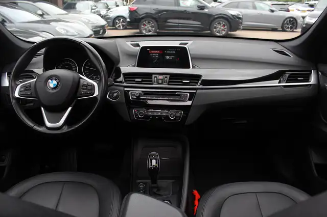 BMW X1 view 2