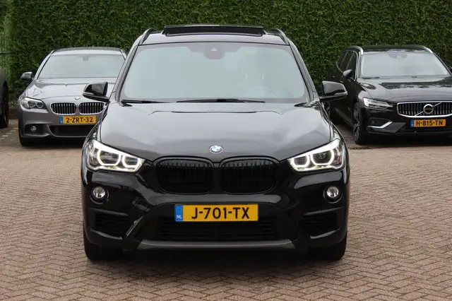 BMW X1 view 8