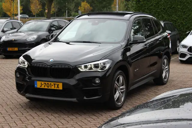 BMW X1 view 6
