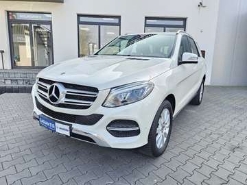 d 4Matic LEDER NAVI AHK LED AUS 2.HAND