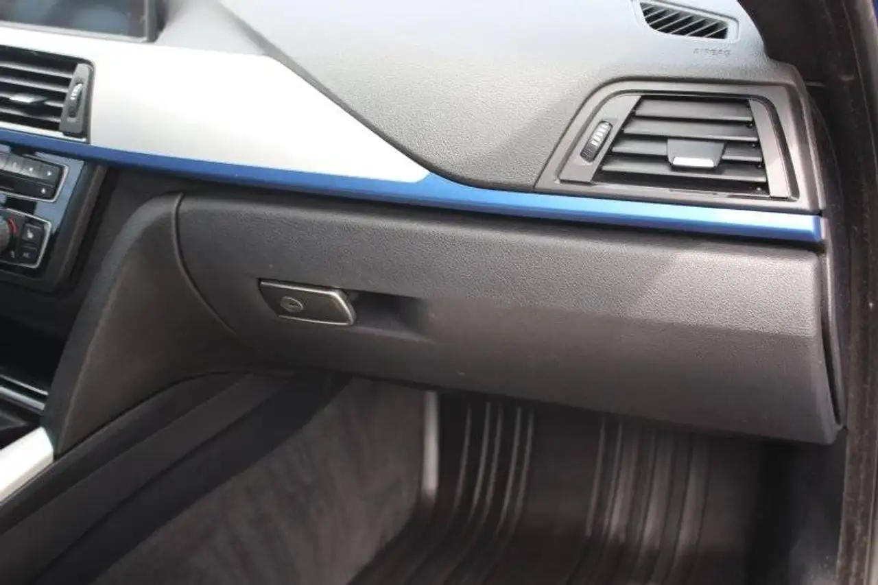 BMW 4 Series снимка BMW 4 Series