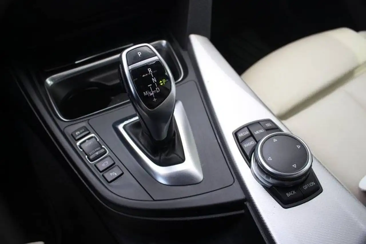BMW 4 Series снимка BMW 4 Series