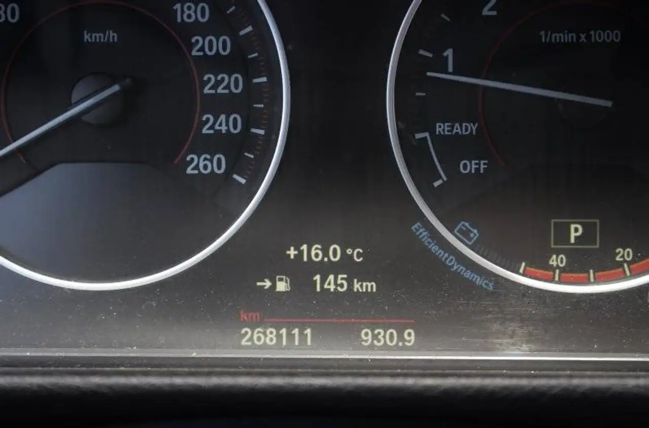 BMW 4 Series снимка BMW 4 Series