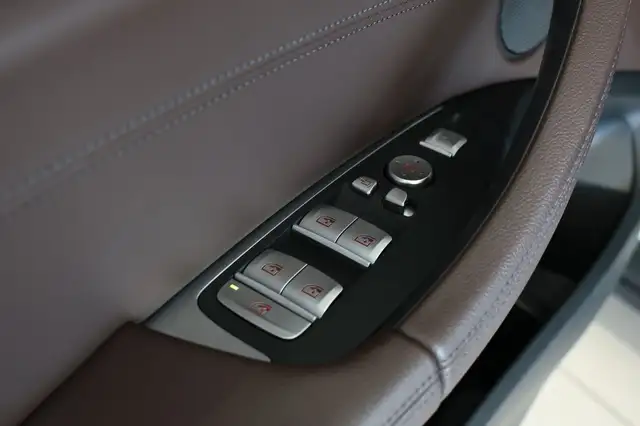 BMW X3 view 7