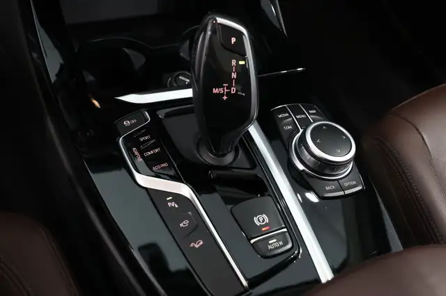 BMW X3 view 21