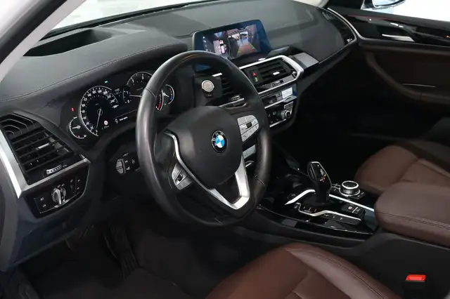 BMW X3 view 12